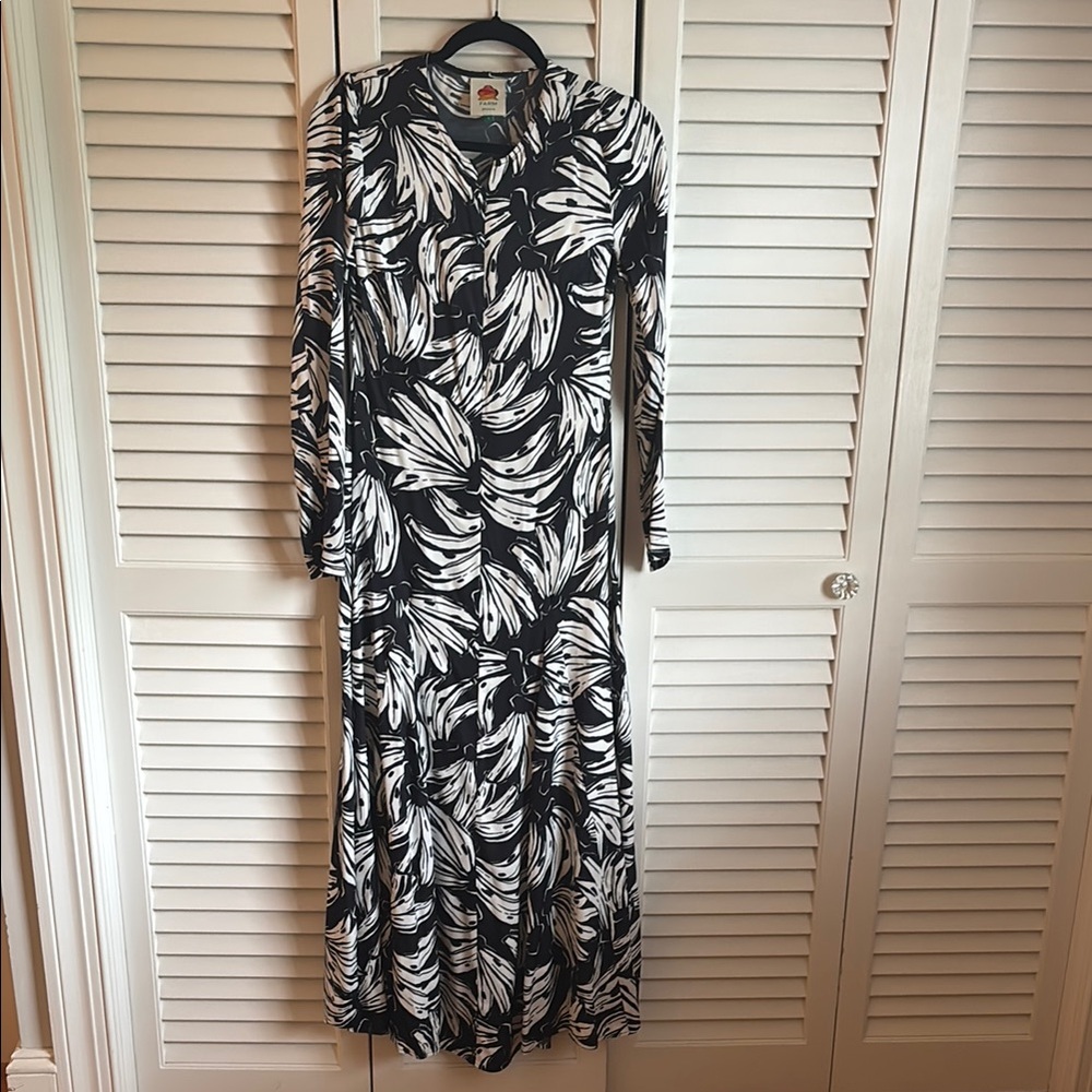 Farm Rio Black and White Maxi Dress